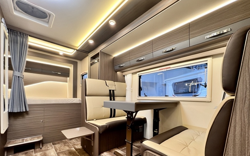 耐候ASA材料在房車頂棚塑料配件中的應(yīng)用優(yōu)勢(shì)