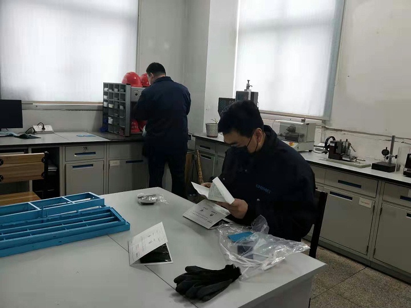 青島中新華美研發(fā)團(tuán)隊(duì)設(shè)計(jì)配方