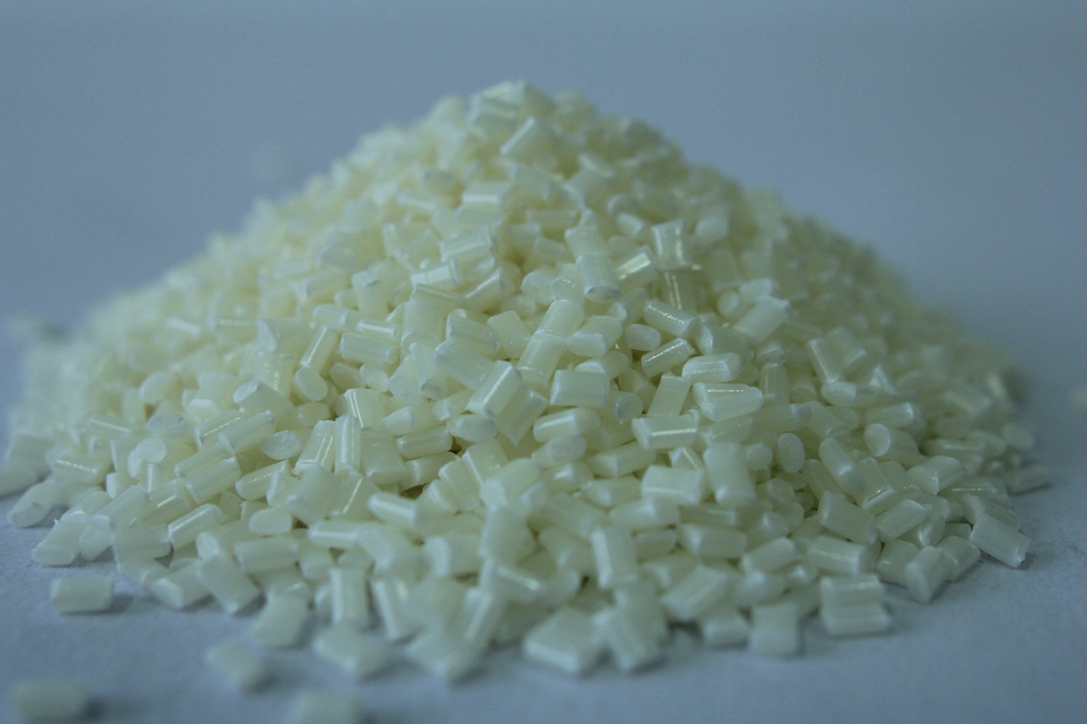 無(wú)鹵阻燃PC ABS合金的成型加工