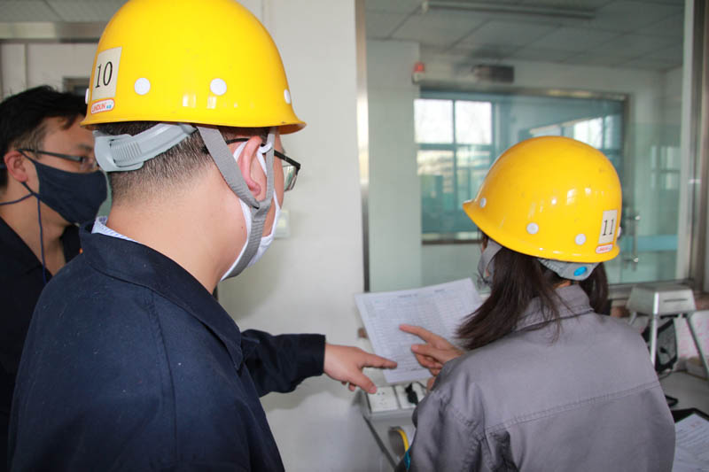 品控股查看過程檢驗和成品檢驗標(biāo)準(zhǔn)及檢測記錄