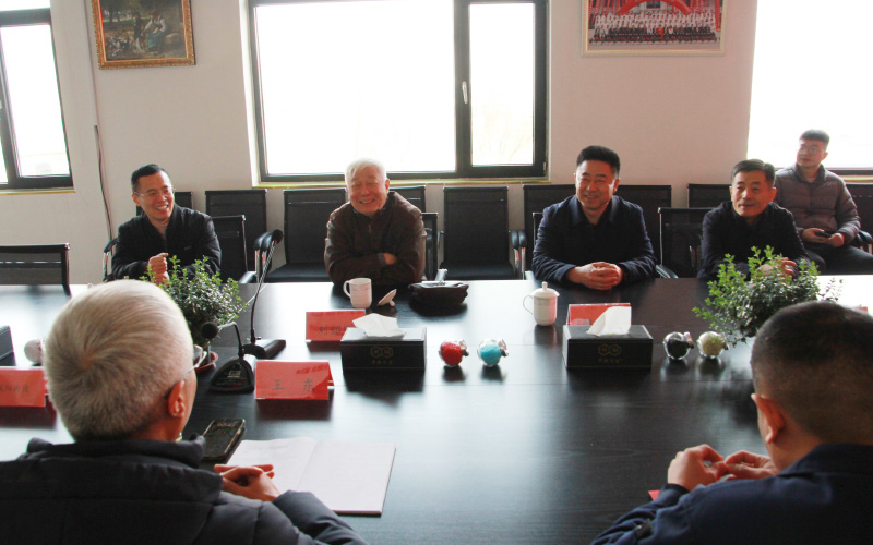 城陽區(qū)慈善總會走訪青島中新華美塑料有限公司