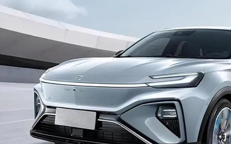 光擴(kuò)散PC材料賦能汽車車燈：高透光無(wú)眩光與耐候的完美平衡